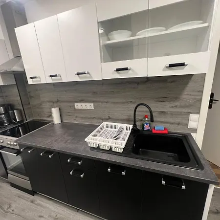 Haeusliche In We15 *